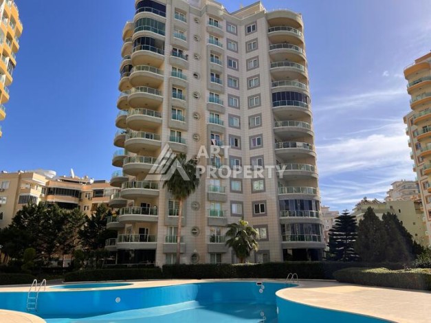 Квартира 2+1 в популярной резиденции на ул.Ататюрка в Махмутларе, 120 кв.м. - Ракурс 2