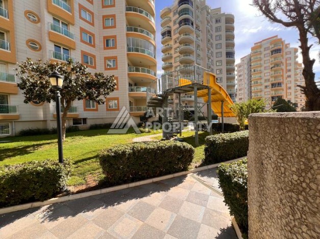 Квартира 2+1 в популярной резиденции на ул.Ататюрка в Махмутларе, 120 кв.м. - Ракурс 16