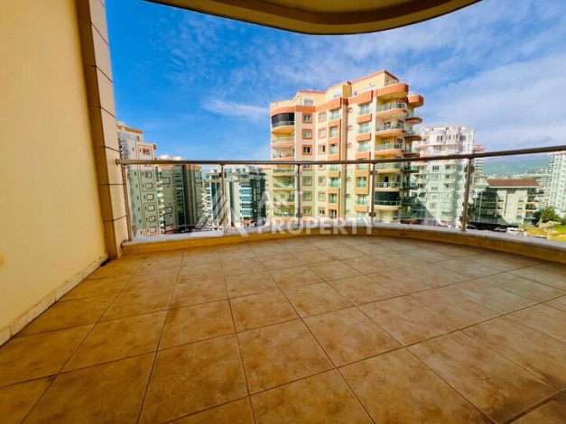 Квартира 2+1 в популярной резиденции на ул.Ататюрка в Махмутларе, 120 кв.м. - Ракурс 27