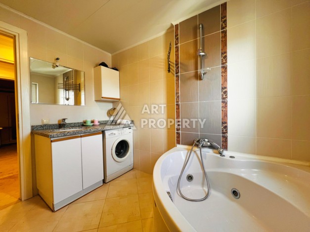 Квартира 2+1 в популярной резиденции на ул.Ататюрка в Махмутларе, 120 кв.м. - Ракурс 43