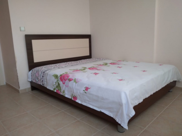 Трехкомнатная квартира в 250 метрах от моря в районе Махмутлара, 120 м2 - Ракурс 2