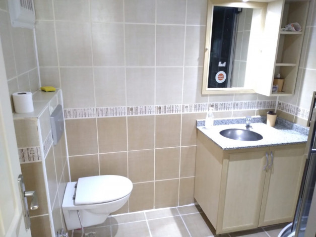 Трехкомнатная квартира в 250 метрах от моря в районе Махмутлара, 120 м2 - Ракурс 14