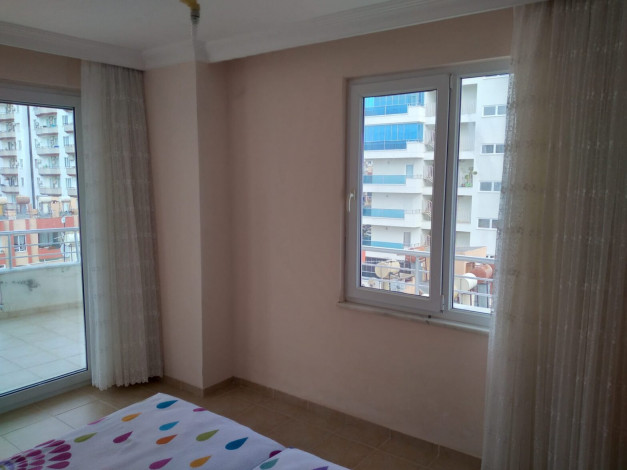 Трехкомнатная квартира в 250 метрах от моря в районе Махмутлара, 120 м2 - Ракурс 17