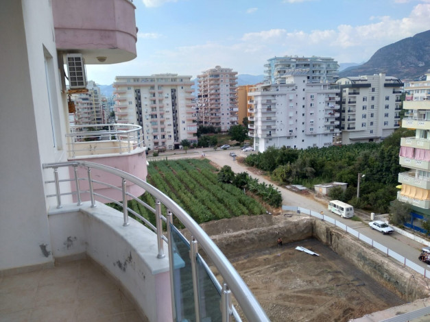 Трехкомнатная квартира в 250 метрах от моря в районе Махмутлара, 120 м2 - Ракурс 18