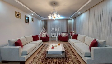 Квартира 6+1 в центре Аланьи, 340 м², подходит под гражданство Турции - Ракурс 1