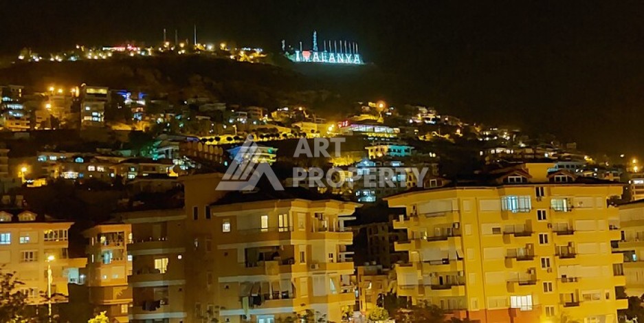 Квартира 6+1 в центре Аланьи, 340 м², подходит под гражданство Турции - Ракурс 2