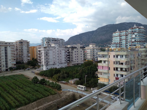 Трехкомнатная квартира в 250 метрах от моря в районе Махмутлара, 120 м2 - Ракурс 23