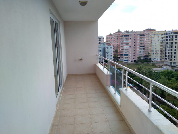 Трехкомнатная квартира в 250 метрах от моря в районе Махмутлара, 120 м2 - Ракурс 28