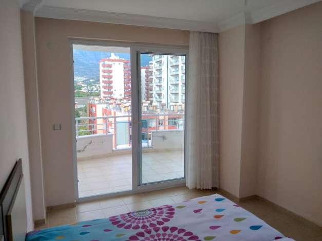 Трехкомнатная квартира в 250 метрах от моря в районе Махмутлара, 120 м2 - Ракурс 34