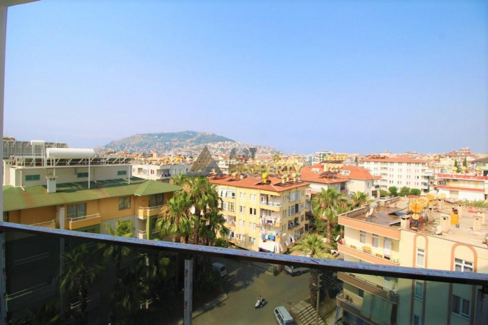Квартира 1+1 в центре Аланьи с панорамным видом на город, горы и море, 60м2 - Ракурс 0