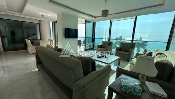 Квартира 2+1 на первой линии в районе Оба, 115 м², прямой вид на море и крепость - Ракурс 3