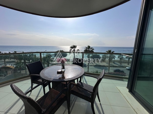 Квартира 2+1 на первой линии в районе Оба, 115 м², прямой вид на море и крепость - Ракурс 6