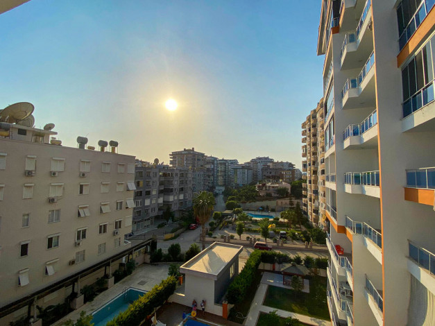 Трехкомнатная квартира в новом доме в 350 метрах от моря в Махмутлар, 110 м2 - Ракурс 7