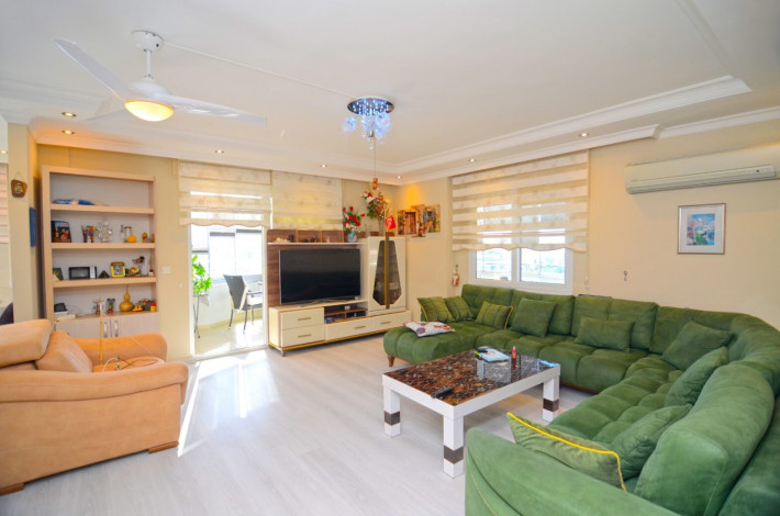 Полностью меблированная трехкомнатная квартира 2+1 в 500 метрах от моря в Махмутларе, 118 м2 - Ракурс 10