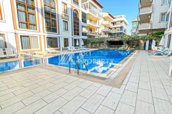 Большая квартира 1+1 в центре района Оба, 300 м до моря - Ракурс 1