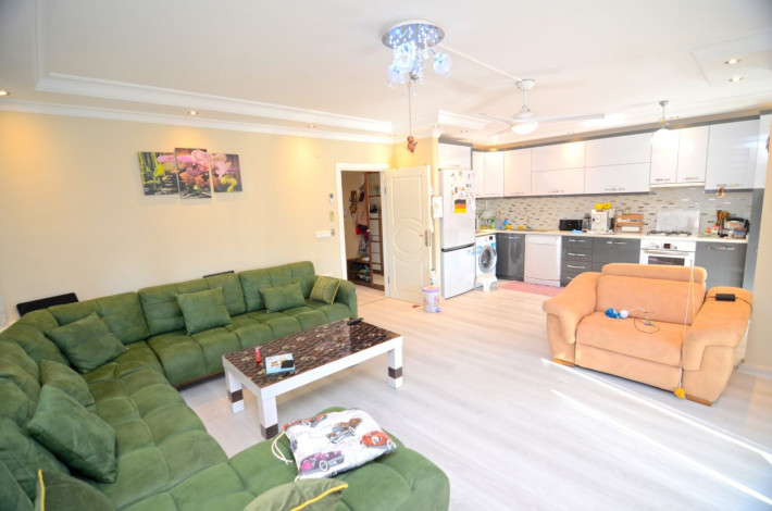 Полностью меблированная трехкомнатная квартира 2+1 в 500 метрах от моря в Махмутларе, 118 м2 - Ракурс 12