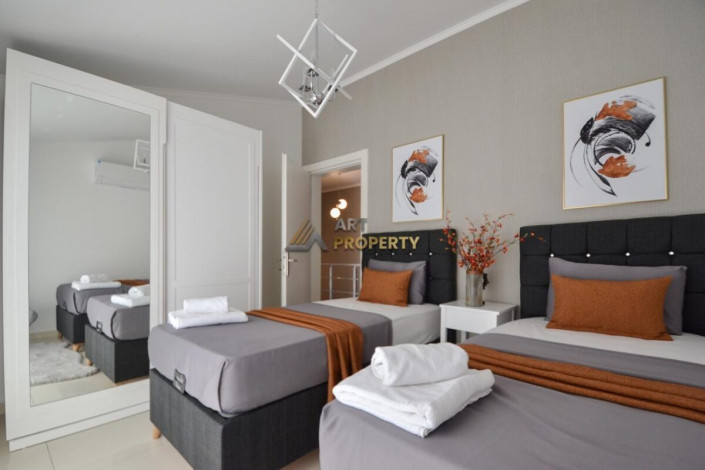 Двухуровневая квартира 2+1 в центре Аланьи в районе пляжа Клеопатра, 108 м2 - Ракурс 9