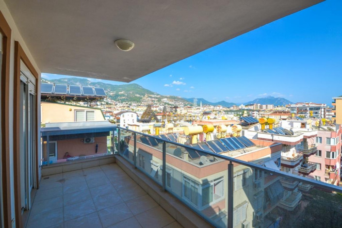 Двухуровневая квартира 2+1 в центре Аланьи в районе пляжа Клеопатра, 108 м2 - Ракурс 12