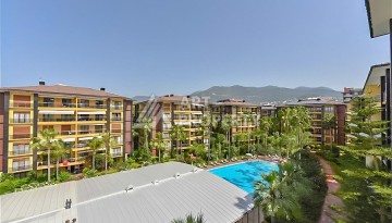 Элитная недвижимость в центре Алании, квартира 4+1 площадью 210 кв.м. - Ракурс 1