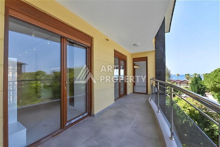 Элитная недвижимость в центре Алании, квартира 4+1 площадью 210 кв.м. - Ракурс 10