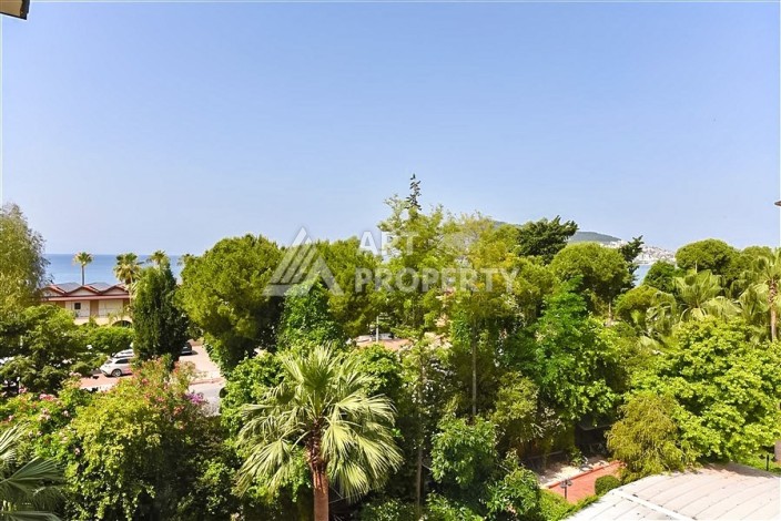 Элитная недвижимость в центре Алании, квартира 4+1 площадью 210 кв.м. - Ракурс 26