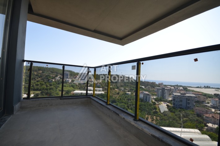 Современный дуплекс 2+1 с панорамным видом на море и бассейн — отличное предложение для комфортной жизни и отдыха. - Ракурс 1