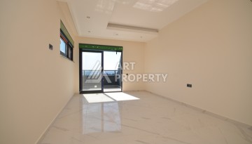 Современный дуплекс 2+1 с панорамным видом на море и бассейн — отличное предложение для комфортной жизни и отдыха. - Ракурс 7