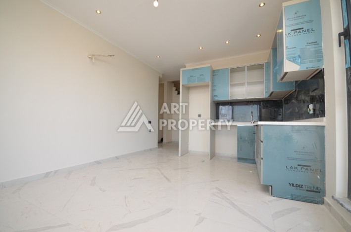 Современный дуплекс 2+1 с панорамным видом на море и бассейн — отличное предложение для комфортной жизни и отдыха. - Ракурс 9