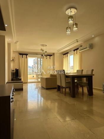 Срочная продажа просторной квартиры 2+1 в районе Махмутлар рядом с морем - Ракурс 6