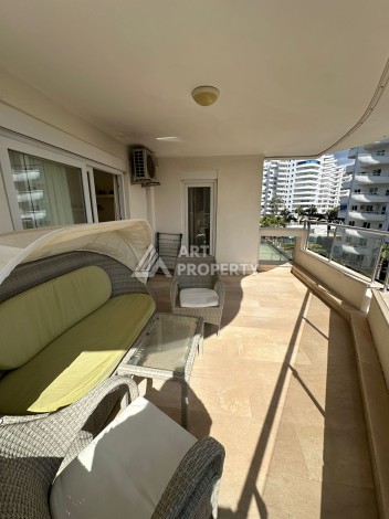 Срочная продажа просторной квартиры 2+1 в районе Махмутлар рядом с морем - Ракурс 18