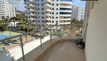 Срочная продажа просторной квартиры 2+1 в районе Махмутлар рядом с морем - Ракурс 21