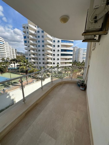 Срочная продажа просторной квартиры 2+1 в районе Махмутлар рядом с морем - Ракурс 20