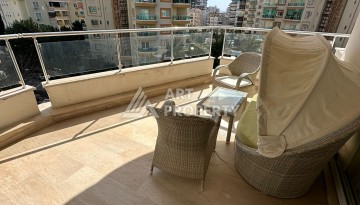 Срочная продажа просторной квартиры 2+1 в районе Махмутлар рядом с морем - Ракурс 22