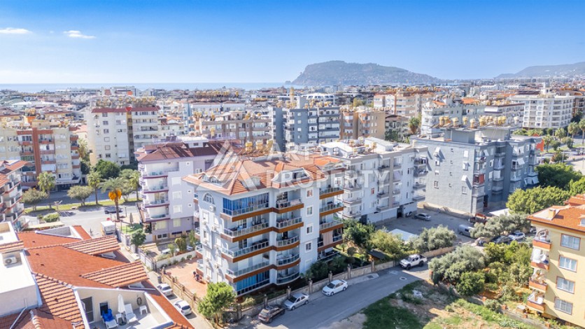 Просторная квартира 1+1 в районе Оба, 550 метров до моря - Ракурс 0