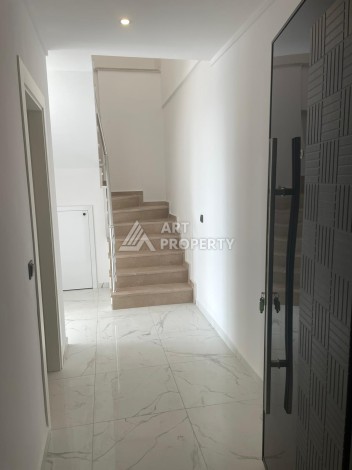 Двухуровневые апартаменты 2+1 с панорамным видом на море и крепость Алании. - Ракурс 9