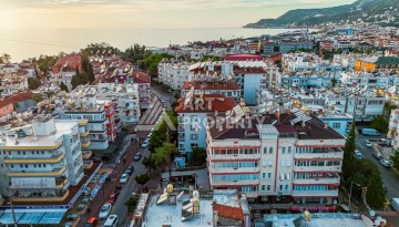 Квартира 2+1 в центре Алании. Всего 250 метров до пляжа Дамлаташ - Ракурс 6