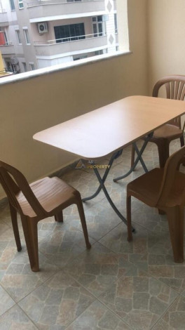 Двухкомнатная квартира с мебелью и техникой, район Махмутлар, Алания, 65 м2 - Ракурс 3