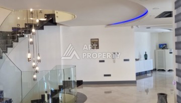 Вилла 6+2 с большим участком 1950 м2 в районе Каргыджак, Алания - Ракурс 25