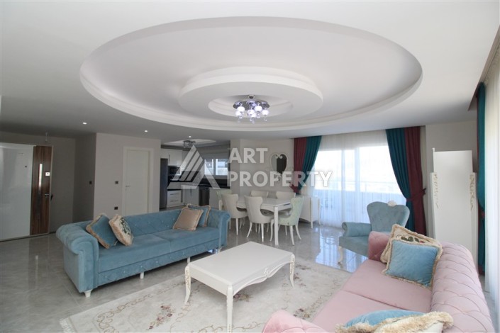 Просторная квартира 3+1, 200 м² в Махмутларе — 500 метров до моря - Ракурс 2