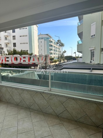 Три квартиры 2+1 на одном этаже — 150 метров до моря, готовый арендный бизнес - Ракурс 1