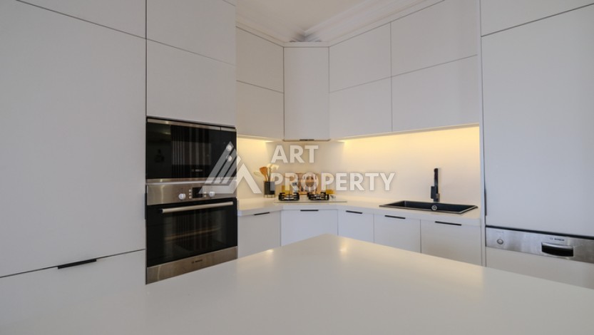 Просторная квартира 2+1 с видом на море и крепость Аланьи в районе Тосмур - Ракурс 2