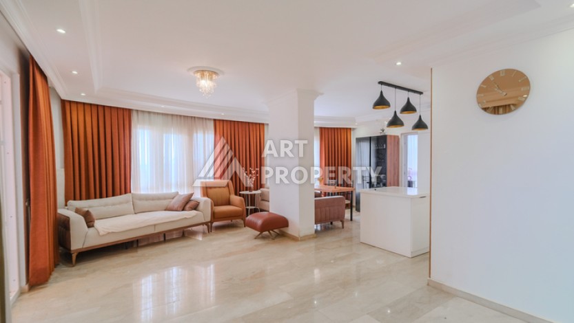 Просторная квартира 2+1 с видом на море и крепость Аланьи в районе Тосмур - Ракурс 5