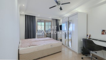 Просторная квартира 2+1 с видом на море и крепость Аланьи в районе Тосмур - Ракурс 11