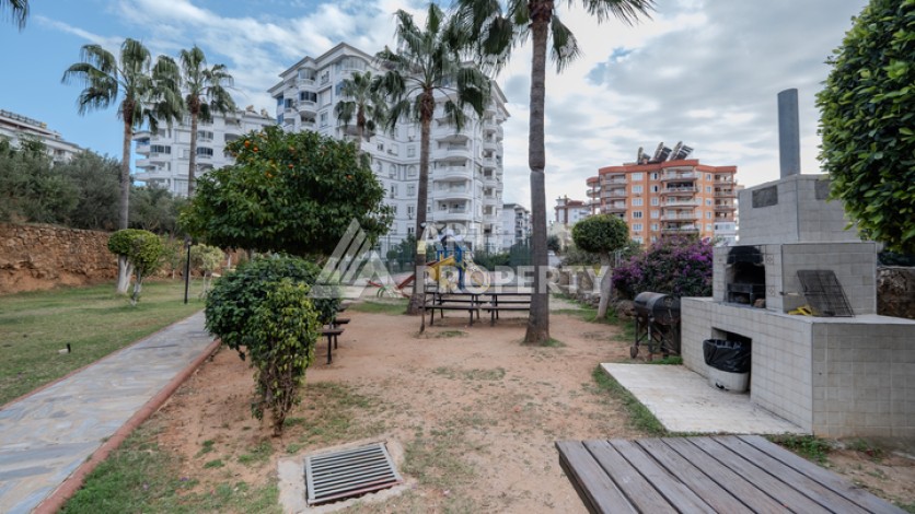 Просторная квартира 2+1 с видом на море и крепость Аланьи в районе Тосмур - Ракурс 16