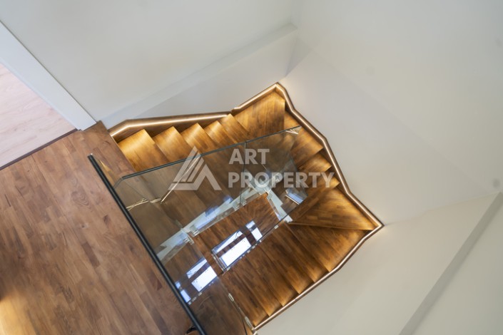 Престижная вилла 4+1 с большим участком в районе Тепе, с участком 1475 кв.м. - Ракурс 12