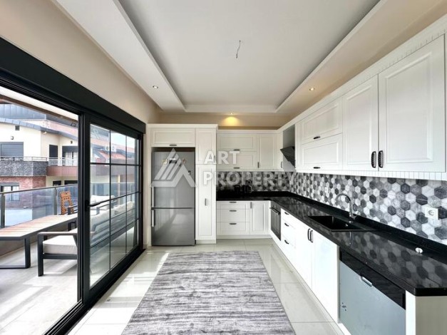 Двухуровневая квартира 3+1 с отдельной кухней в районе Оба, 180 м² - Ракурс 4