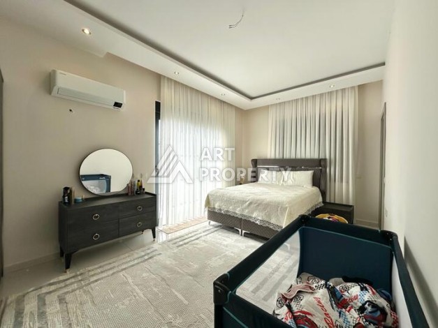 Двухуровневая квартира 3+1 с отдельной кухней в районе Оба, 180 м² - Ракурс 7