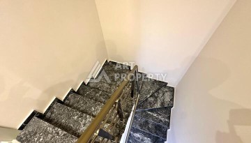 Двухуровневая квартира 3+1 с отдельной кухней в районе Оба, 180 м² - Ракурс 18