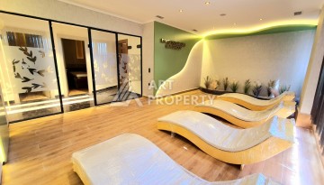 Квартира 1+1 в элитной резиденции района Оба, Алания — 55 м² с видом на бассейн - Ракурс 11