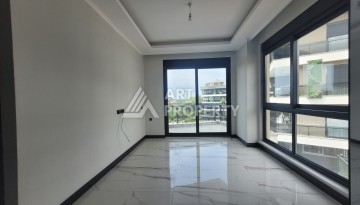 Квартира 1+1 в элитной резиденции района Оба, Алания — 55 м² с видом на бассейн - Ракурс 17